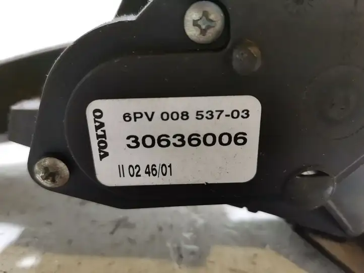 Volvo S60 (2000 - 2004) 30636006 Педаль акселератора — фото 3