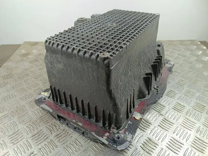Jeep (2023 - ) 68438745AF Ящик аккумулятора — фото 6