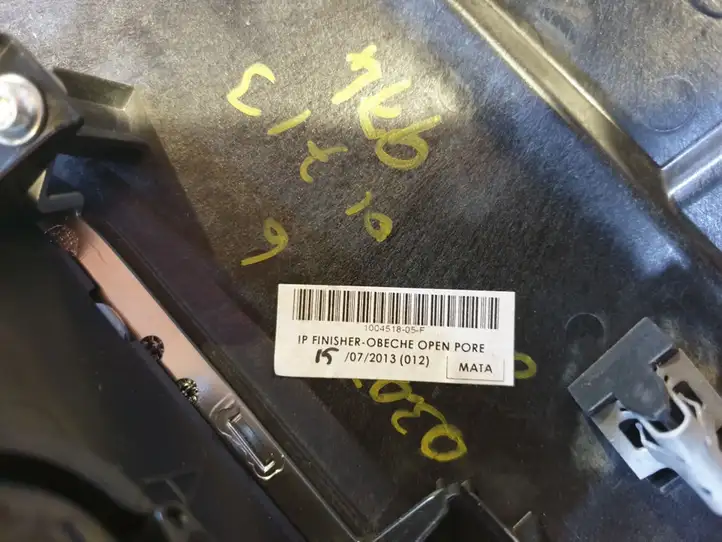 Tesla Model S (2012 - 2016) 1007834 Боковой воздушный дефлектор — фото 4