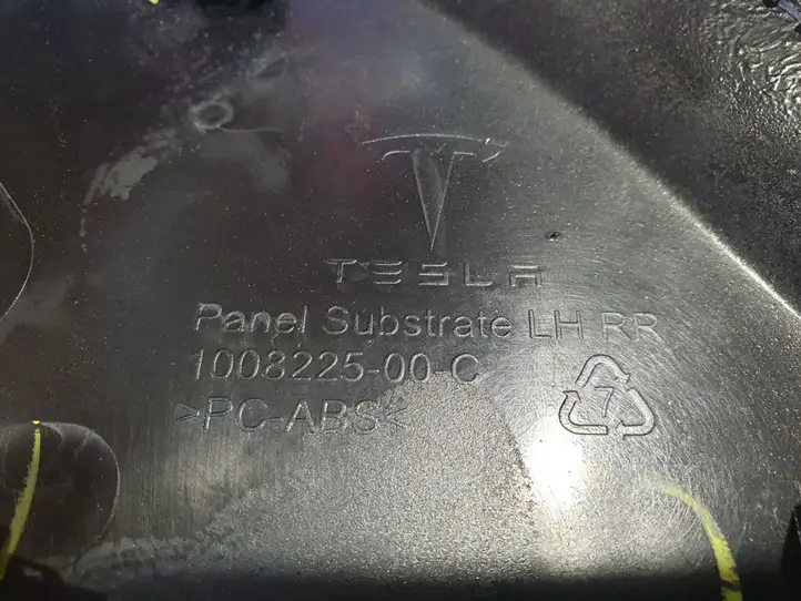 Tesla Model S (2012 - 2016) 1008224 Отделка внутренней панели салона — фото 4