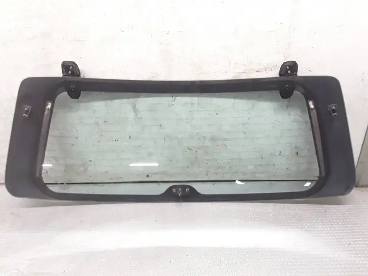 Kia Sorento (2006 - 2009) Открывающееся стекло крышки багажника — фото 2