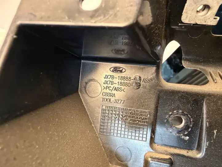 Ford (2020 - ) JX7B18880AB Кронштейн GPS-навигатора — фото 6