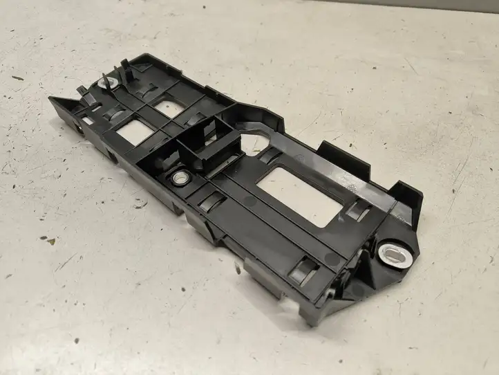Porsche 911 992 (2019 - ) 992035251 Кронштейн усилителя звука — фото 3