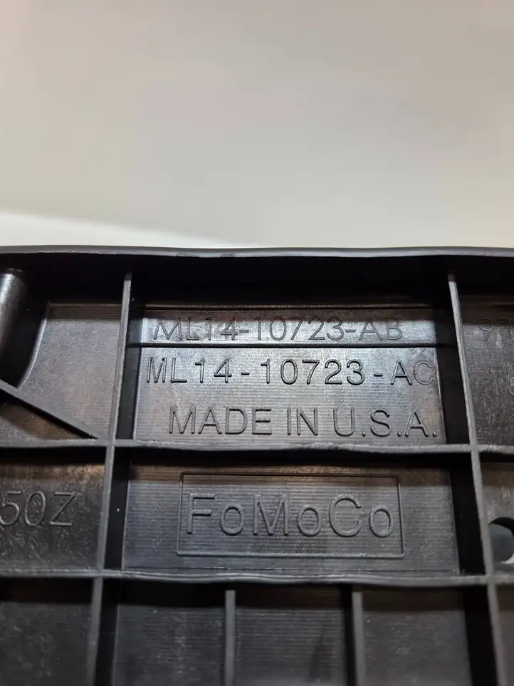 Ford F150 (2020 - ) JL3Z10732B Ящик аккумулятора — фото 6