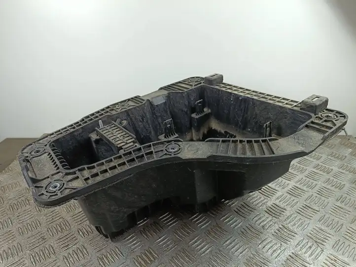 Jeep (2023 - ) Ящик аккумулятора — фото 2
