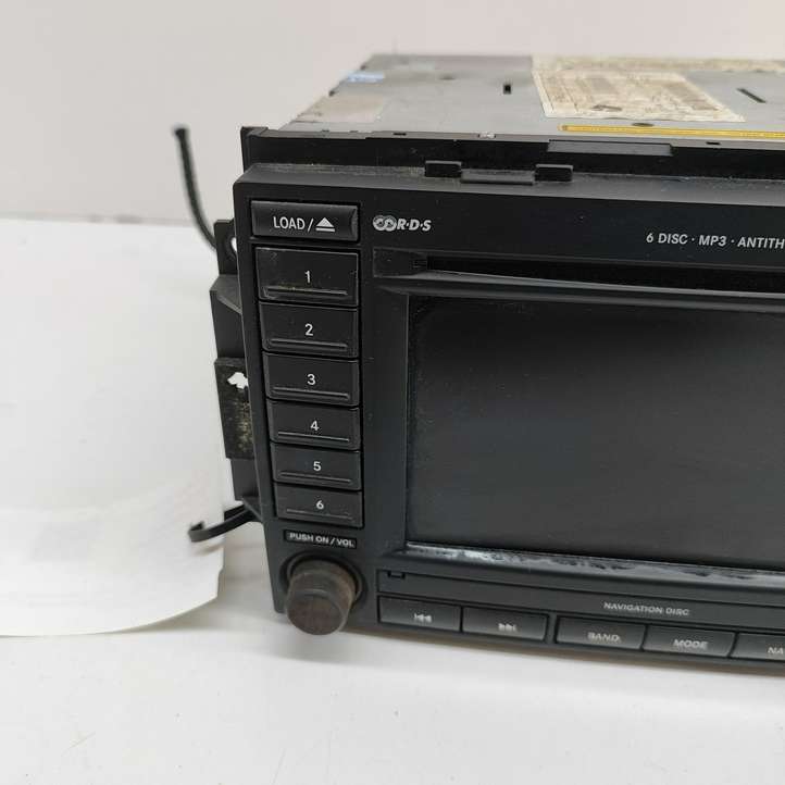 Jeep Grand Cherokee (2004 - 2010)  05091508AH Радио/ проигрыватель CD/DVD / навигация