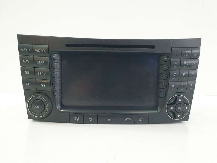Mercedes-Benz CLS C219 (2003 - 2011)  A2118700189 Радио/ проигрыватель CD/DVD / навигация