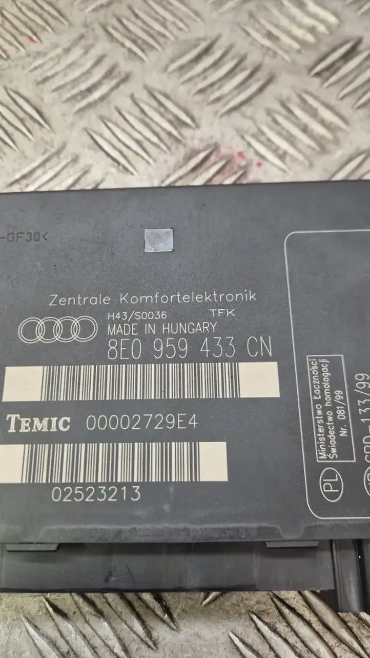 Audi (2006 - ) 8E0959433CN Модуль комфорта — фото 5