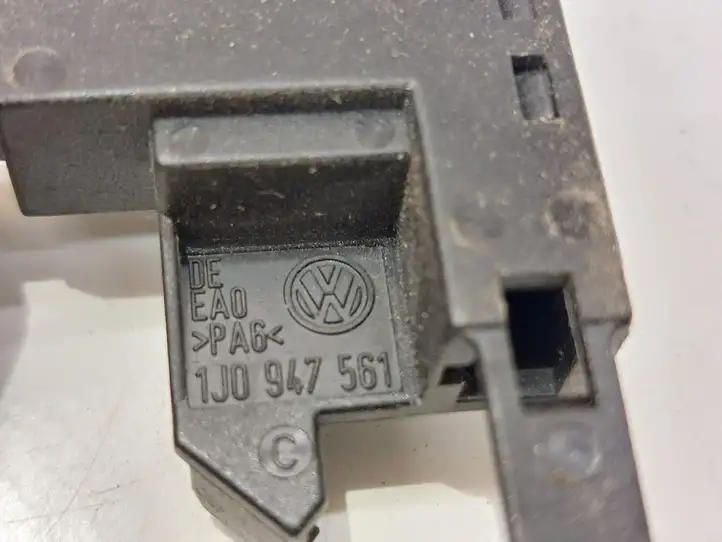 Volkswagen (2013 - ) 1J0947561 Датчик стояночного тормоза — фото 2