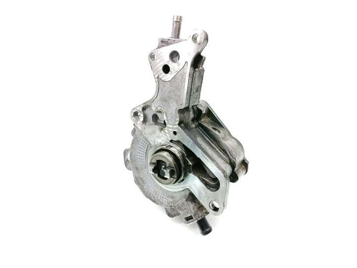 Volkswagen Polo (2005 - 2009)  038145209N Топливный насос
