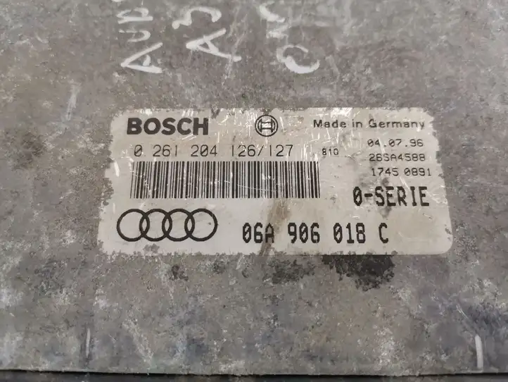 Audi A3/S3 8P (2003 - 2005) 0261204126 Блок управления двигателем (ЭБУ) — фото 3