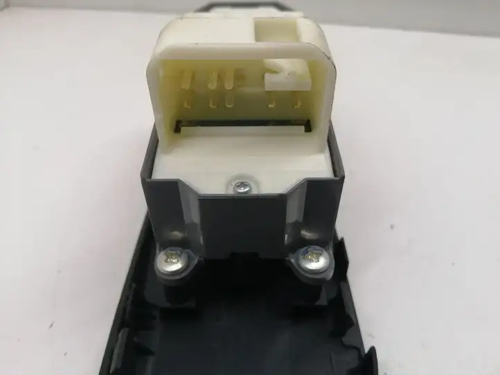 Toyota Yaris (2014 - 2019) 742320D680 Блок кнопок стеклоподъемников — фото 3