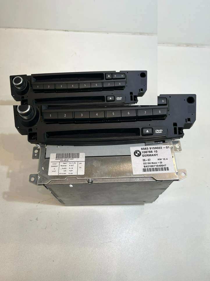 BMW 5 E60 E61 (2004 - 2010)  65839159022 Радио/ проигрыватель CD/DVD / навигация