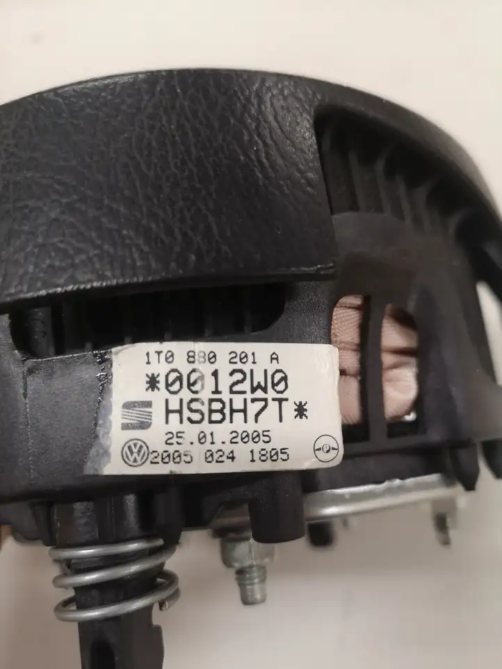 Volkswagen Touran I (2003 - 2010) 1T0880201A Подушка безопасности руля — фото 3