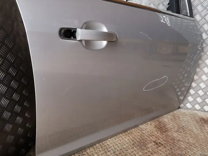 Ford Focus (2015 - 2019) Дверь — фото 4