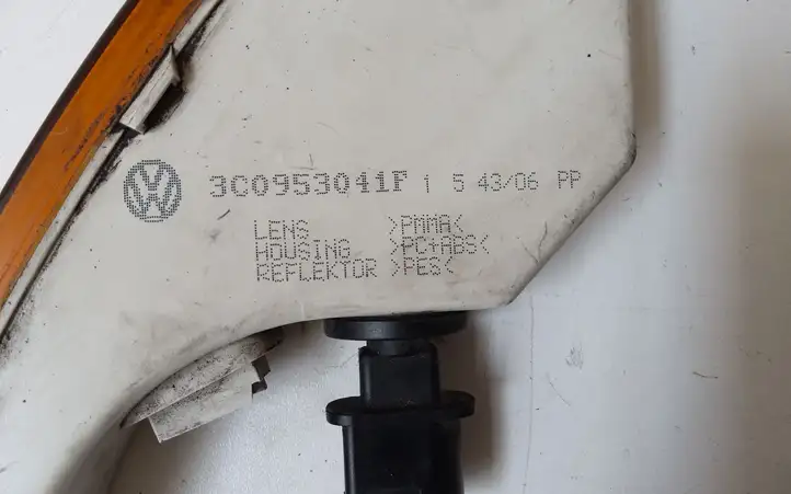 Volkswagen PASSAT B6 (2005 - 2010) 3C0953041F Указатель поворота передний — фото 2