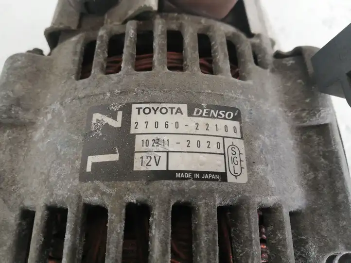 Toyota Corolla Verso AR10 (2004 - 2009) 2706022100 Генератор — фото 3