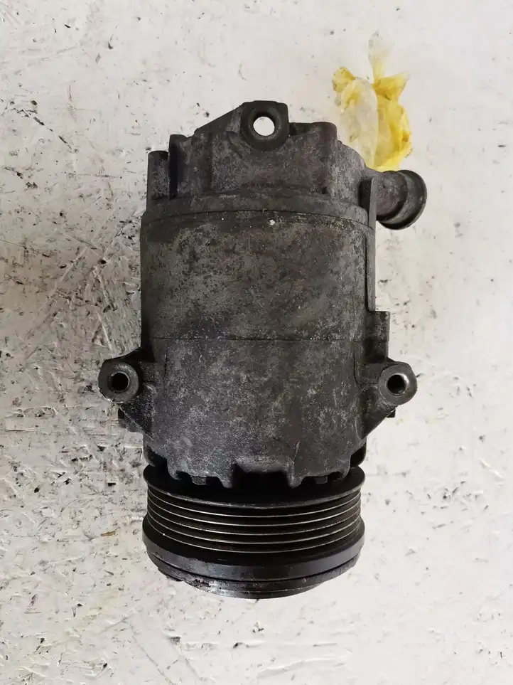 Opel Astra H (2004 - 2009) 401351739 Компрессор (насос) кондиционера воздуха — фото 2