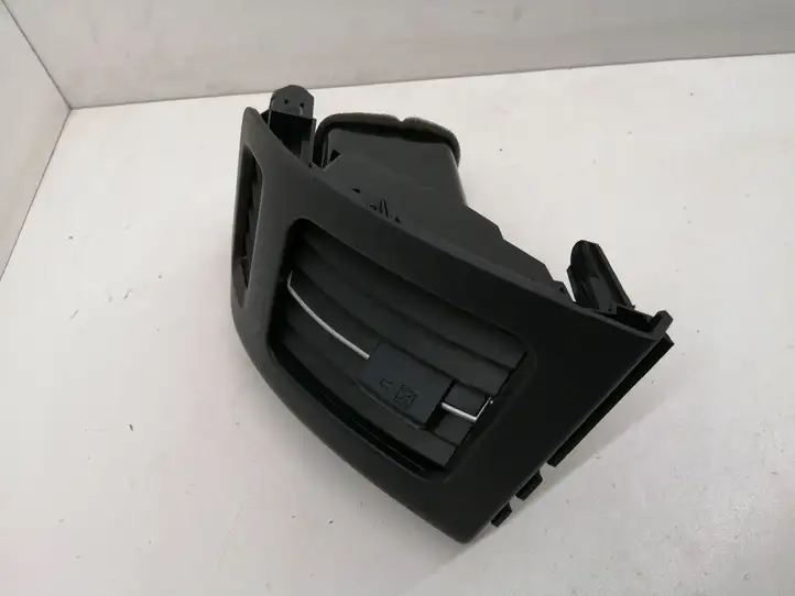 Toyota Prius (XW30) (2009 - 2015) 5565047070 Боковой воздушный дефлектор — фото 1