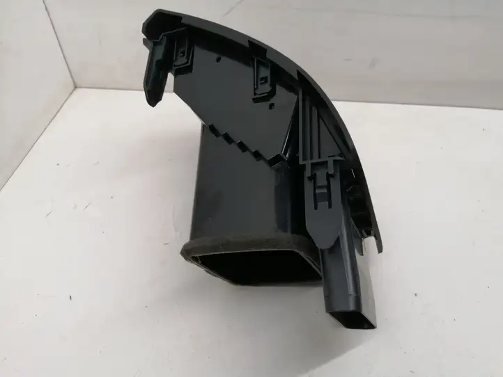 Toyota Prius (XW30) (2009 - 2015) 5565047070 Боковой воздушный дефлектор — фото 6
