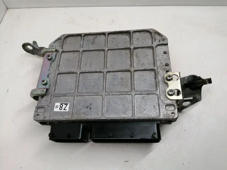 Toyota Prius (XW30) (2009 - 2015) 8966147850 Блок управления топливным насосом — фото 1