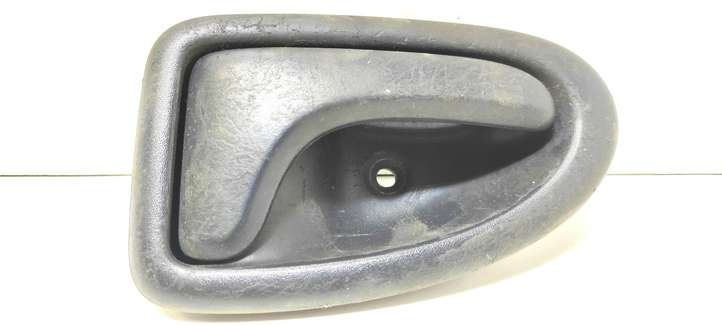 Renault Megane I (1995 - 2002)  8200028995 Внутренняя ручка