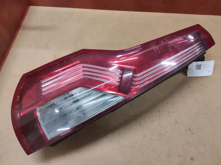 Citroen C4 I Picasso (2006 - 2013) PSA00946601LI Задний фонарь в кузове — фото 1