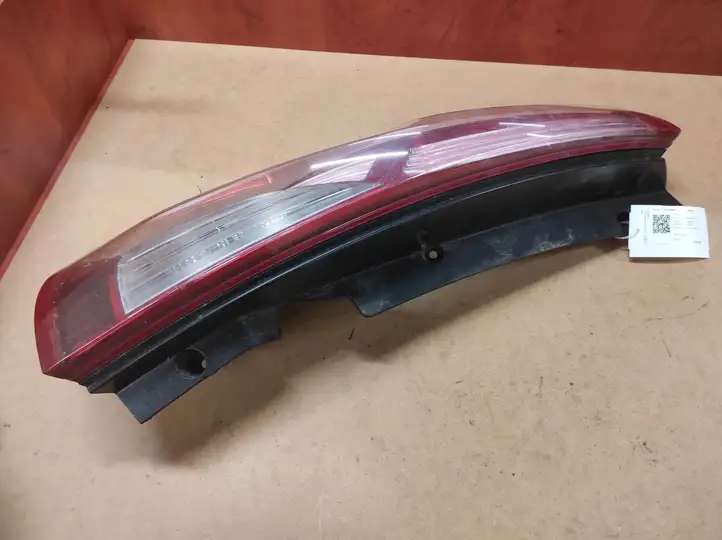 Citroen C4 I Picasso (2006 - 2013) PSA00946601LI Задний фонарь в кузове — фото 2