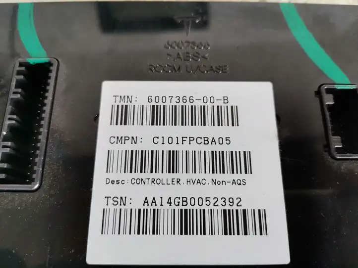 Tesla Model S (2012 - 2016) 600736600B Модуль управления кондиционером — фото 3