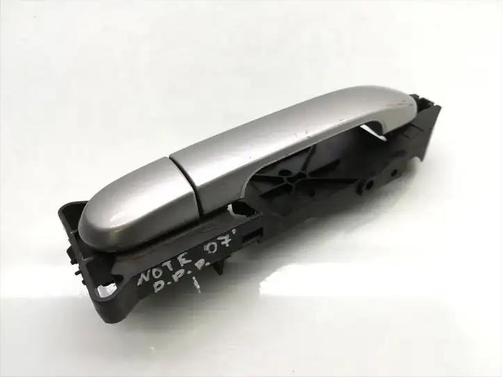 Nissan Note (E11) (2006 - 2014) Наружная ручка двери — фото 1