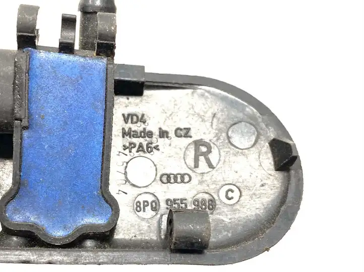 Audi A3/S3 8P (2003 - 2005) 8P0955988 Форсунка омывателя лобового стекла — фото 3