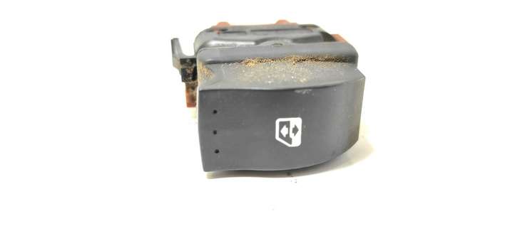 Renault Laguna (2001 - 2005)  26488 Кнопка стеклоподъемников