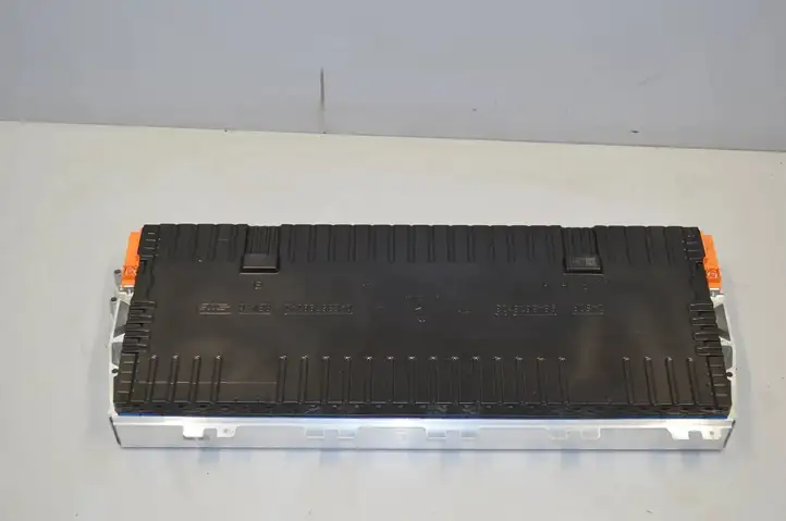 BMW (2022 - ) 8864208 Модуль аккумуляторной батареи гибридного автомобиля / электромобиля — фото 7