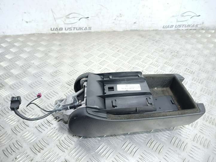 Audi A6 (2008 - 2011)  4F0864207B Подлокотник