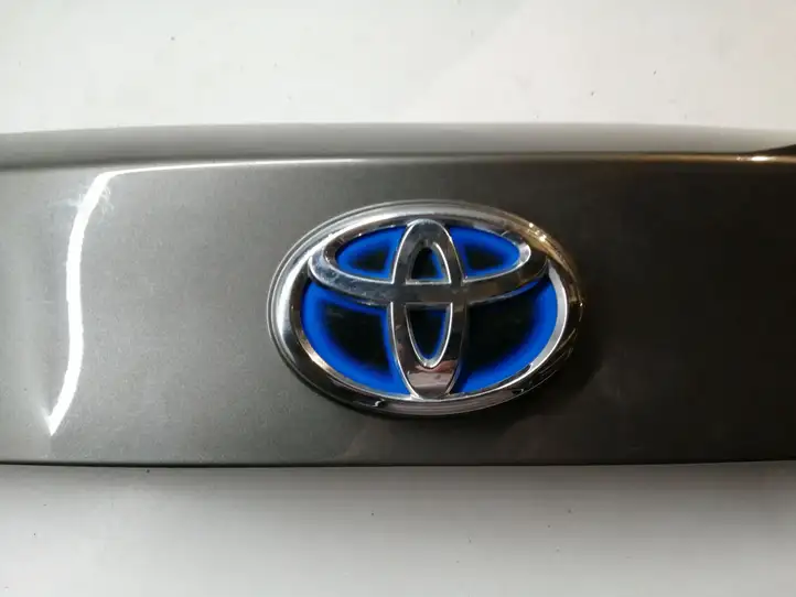 Toyota Auris E180 (2012 - 2018) 7681102830 Прочая отделка багажника — фото 5