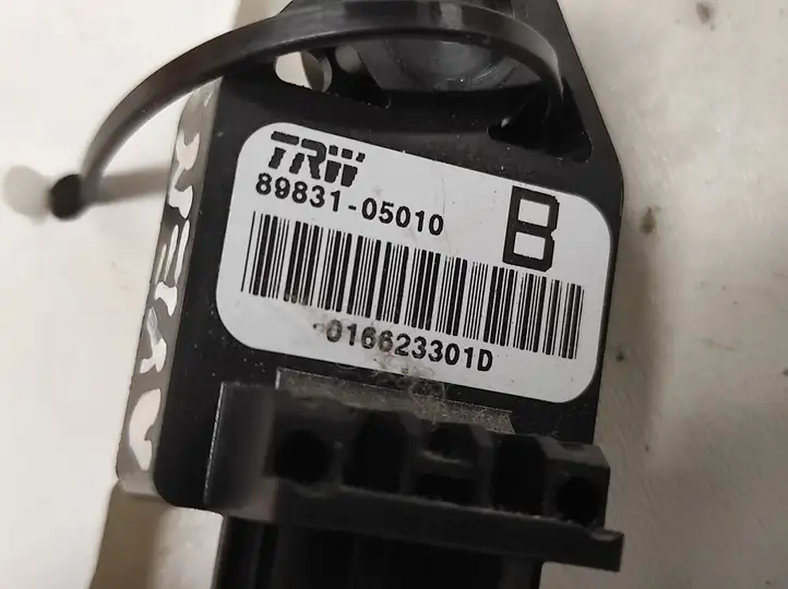 Toyota Avensis T250 (2003 - 2006) 8983105010 Датчик удара SRS — фото 2