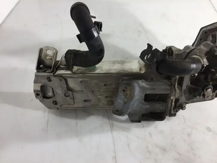 Mercedes-Benz Sprinter W906 (2006 - 2018) A6511420467 Охладитель клапана EGR — фото 4