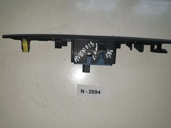 Toyota Avensis T270 (2009 - 2012) 7427205050 Блок кнопок стеклоподъемников — фото 6