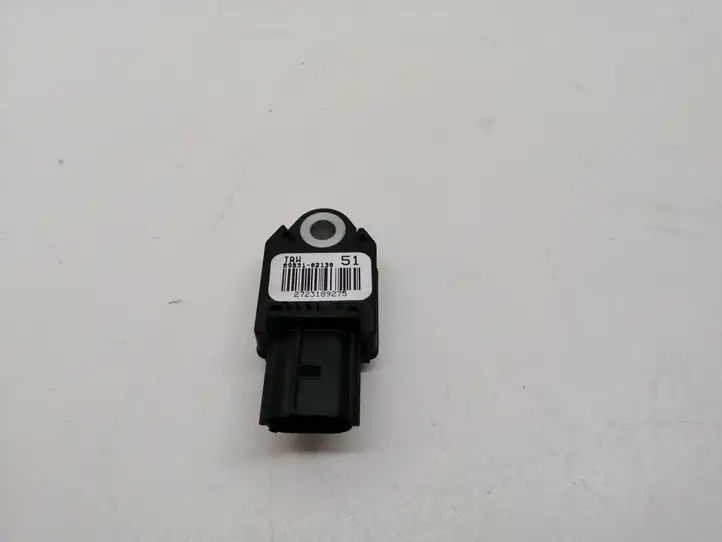 Toyota Auris E180 (2012 - 2018) 8983102130 Датчик удара SRS — фото 1