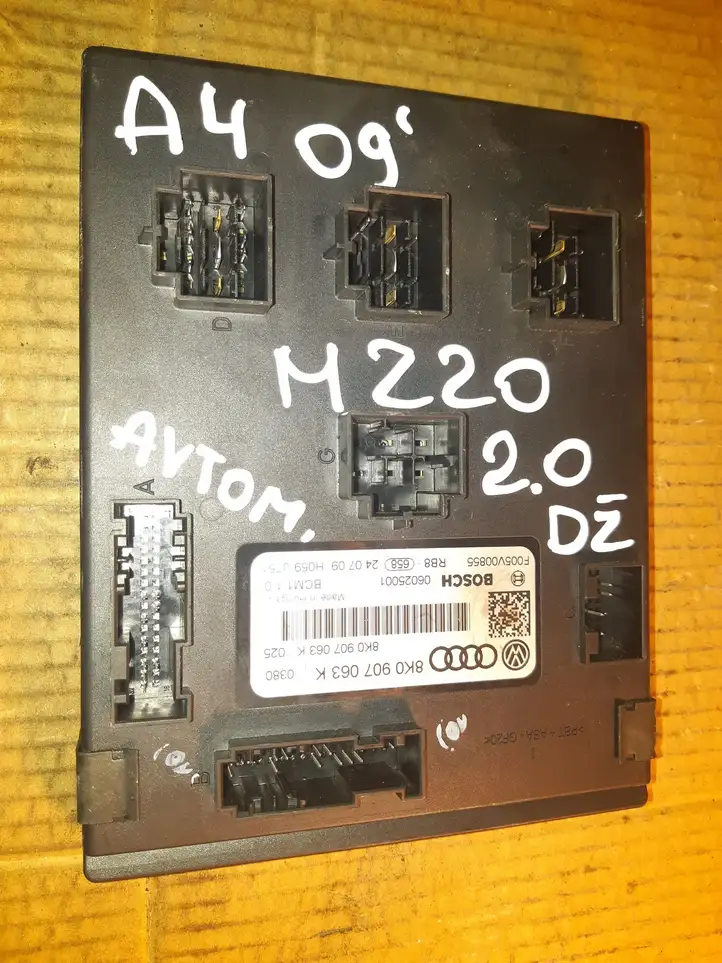 Audi A4 S4 B8 8K (2007 - 2011) 8K0907063K Модуль комфорта — фото 1
