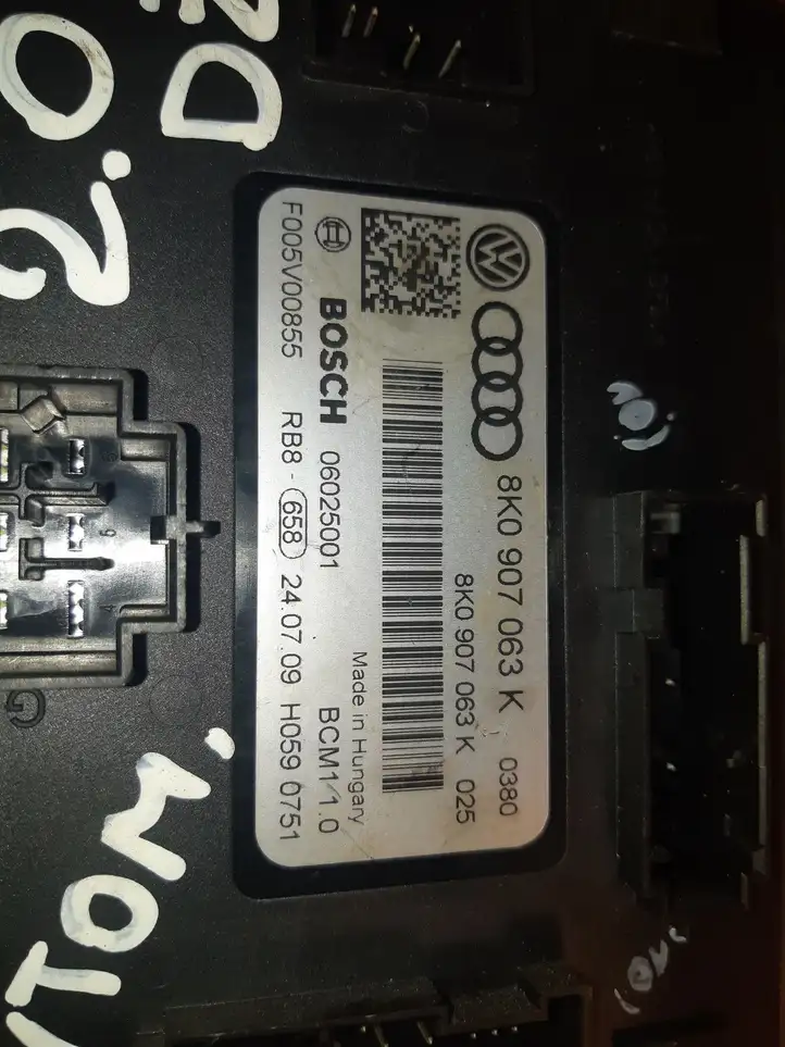 Audi A4 S4 B8 8K (2007 - 2011) 8K0907063K Модуль комфорта — фото 3