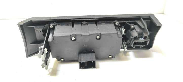 BMW 5 E60 E61 (2004 - 2010)  6963737 Включатель фонарей