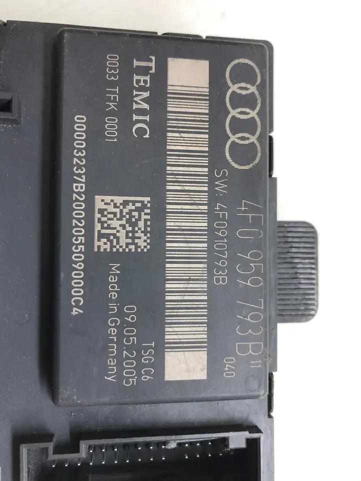 Audi A6 S6 C6 4F (2004 - 2008) 4F0959793B Блок управления дверью — фото 4