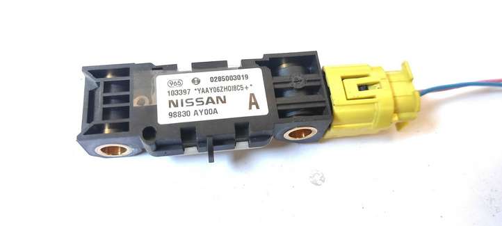 Nissan Note (E11) (2006 - 2014)  0285003019 Датчик удара надувных подушек