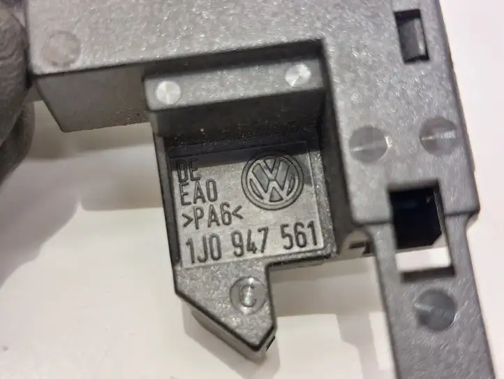 Volkswagen (2009 - ) 1J0947561 Датчик стояночного тормоза — фото 3