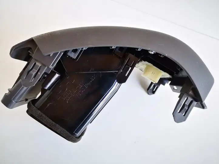 Toyota Prius+ (ZVW40) (2011 - 2018) 5568647060 Боковой воздушный дефлектор — фото 3