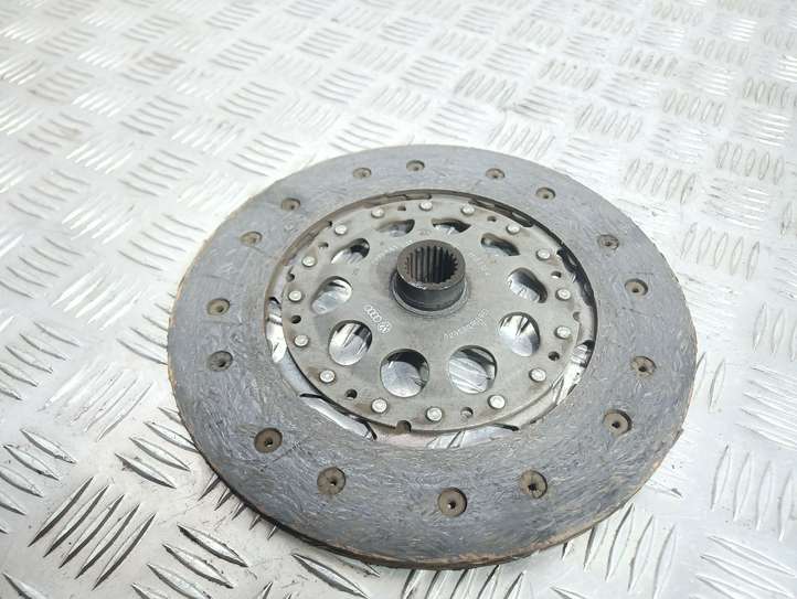 Audi A4 (2004 - 2009)  06D141031 Диск сцепления