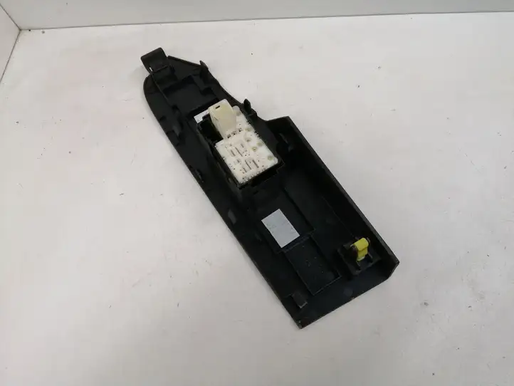 Toyota Auris E180 (2012 - 2018) 7423102D50 Блок кнопок стеклоподъемников — фото 6