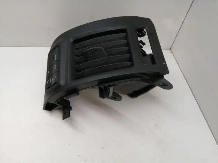 Toyota Prius+ (ZVW40) (2011 - 2018) 5568647060 Боковой воздушный дефлектор — фото 6