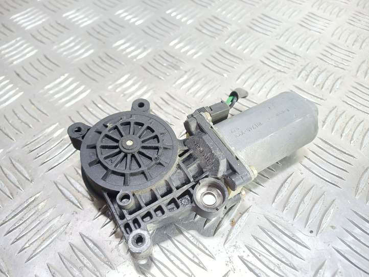 Mercedes-Benz A W168 (1997 - 2004)  0130821673 электродвигатель переднего стеклоподъемника